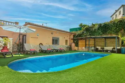 Image de Maison de vacances privée avec Wifi, climatisation, piscine privée, Tv, terrasse, parking