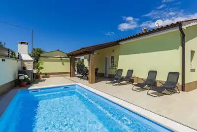 Image de Merveilleuse maison de vacances avec climatisation, piscine privée, Wifi, Tv et terrasse