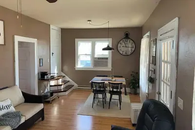 Image de Entire house for fishing, hunting, or passing by!