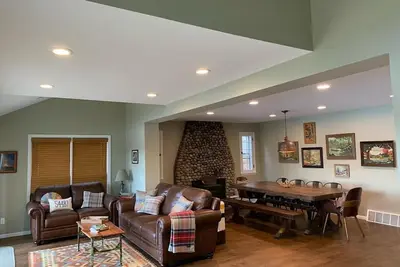 Image de Lakefront House at Green Canoe Landing Sleeps 9 October-May