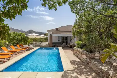 Image de Villa 'Liviana' avec vue sur les montagnes, piscine et Wi-Fi