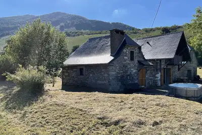 Image de Grande Grange Tranquille et Unique Proche de Lourdes et des Ballades