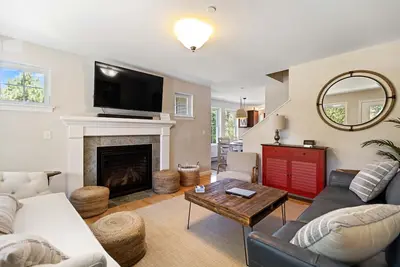 Image de Spacious 4 bedroom luxury Condo