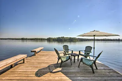 Image de Quiet Home on Lake Hawkins w/ Kayaks + Dock!