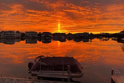 Image de Our Sand Castle-Waterfront, Private Pool, Beach, Dock, Kayaks, Fishing, Sunsets!