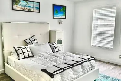 Image de Equestrian Home Away #1