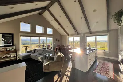 Image de The Lookout. 43acres overlooking 7 different mountain ranges