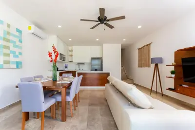 Image de Lujoso departamento con alberca  ¡5 min de la playa!