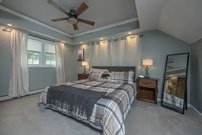 Image de White Mountains Oasis ✬ Firepit, Bbq, 3-Season Patio, Walk to Welch-Dickey Trail