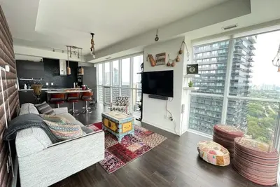 Image de Cozy Condo, North York, Dir Subway Acs
