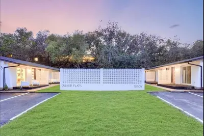 Image de Modern Renovated Condo - Walk to Zilker / Barton Springs