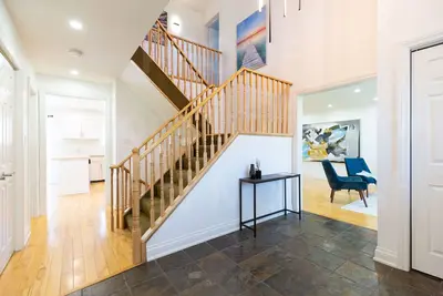 Image de Beautiful Luxurious home minutes to the Beach & Friday Harbour Resort