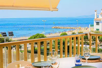 Apartamento primera linea cambrils
