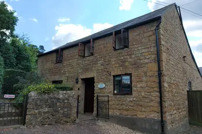 Image de The Old Dairy, pet friendly, character holiday cottage in Bridport