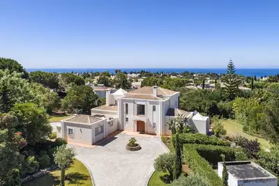 Image de Casa Pleiades - villa de luxe avec airco et piscine proche du golf, de la ville et des plages
