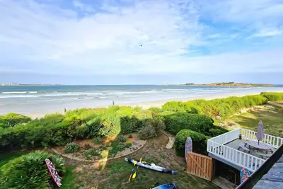 Les Homards Bleus, accès plage et vue mer panoramique