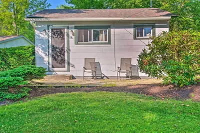 Image de Cozy Newton Lake Cottage w/ View of the Lake!
