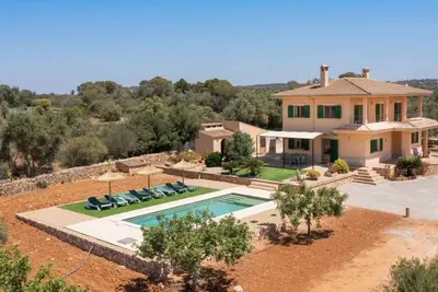 Image de Villa Hort de Can Rafalet avec vue sur les montagnes, piscine & Wi-Fi