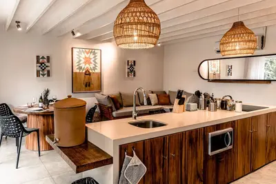 Image de ★ New BoHo house in popular Gated Eco Residence ★