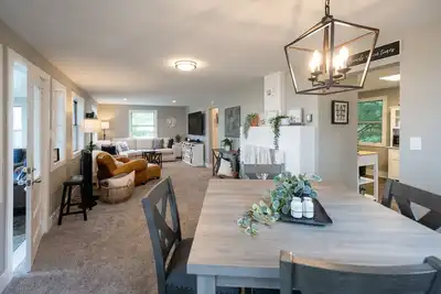 Image de Grand Haven cottage walkable to Lake Michigan