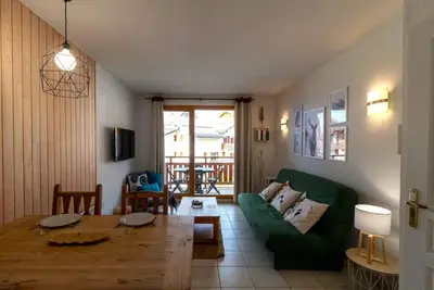 Image de À 150m des pistes de ski, 2ème étage, piscine, sauna, terrasse, casier à ski, 33m², Les Orres