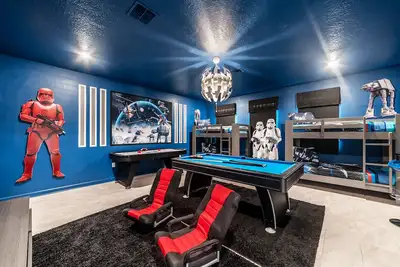 Image de Special Offer-Spacious 8bd/6ba Pool Home 2868bd