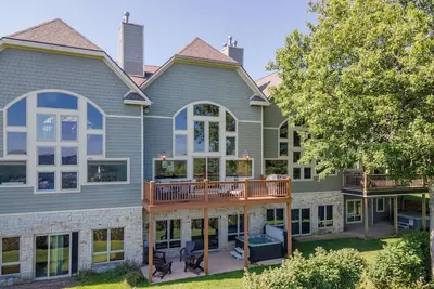 Image de Mountain Perch w/ Views, Hot Tub & Pool Table