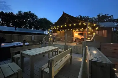 Image de Tente-Premium-Salle de bain privée séparée-Vue sur Jardin