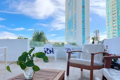 Image de 5★ Beautiful house, for long stays, Ac, King bed, roof garden, Wi-Fi