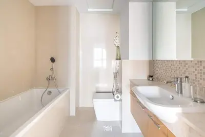 Image de King suite- 5 min from burj khalifa Dubai Mall-unit 2009