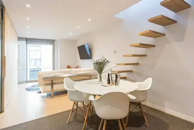 Image de Appartement de charme avec grande terrasse privée à Sant. . .