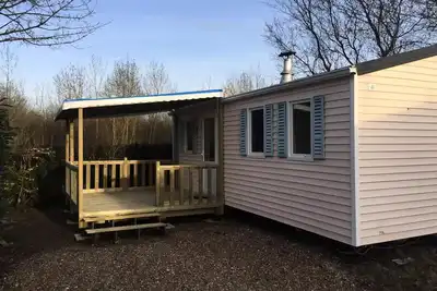 Mobilheim Comfort 30m2 (2 Schlafzimmer) + überdachte Terrasse 4 Personen