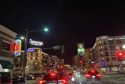 Image de Glendale Americana 2 Bedroom 2 Bathroom Condo