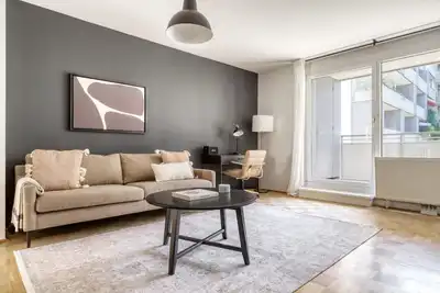 Image de Historic Leopoldstadt 2br w/ Elevator, nr Donau Island, by Blueground