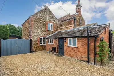 Image de Ken Hill Cottage, Snetterton, Norfolk