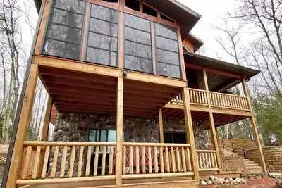 Image de The Lake House - New Home on Lower Kaubinshine Lk