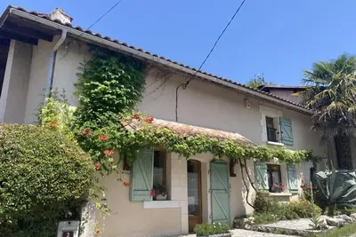 Image de An idyllic getaway to this beautiful home in the stunning Charente countryside