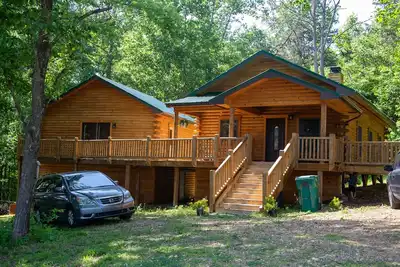 Image de Modern Cabin on wooded 20 acres with scenic view