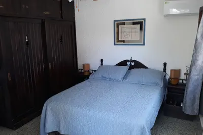 Image de Suite in backyard separate of main house.