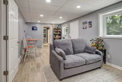 Image de Welcome to Hillside Hideaway!