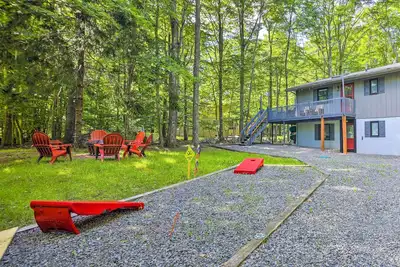 Image de Wraparound Deck: Big Bass Lake Home in Gouldsboro