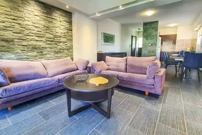 Image de Luxury 2-bed apartment minutes to downtown