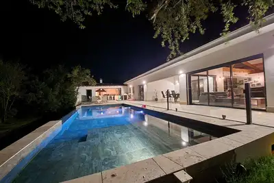 Image de Villa 200m2 tout confort avec piscine et terrain de pétanque
