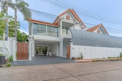 Image de Mew pool villa 2 pattaya. 2km to beach and walking street.