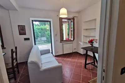 Image de In beautiful park 5 minutes from Vallelunga and 15 minutes from Lake Bracciano