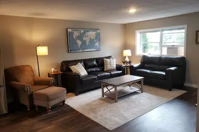 Image de Fully renovated apartment in the heart of the Finger Lakes