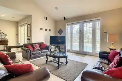 Image de Fantastic 7 Bedroom 6 Bathroom home in Prestigious Secure Gated Community