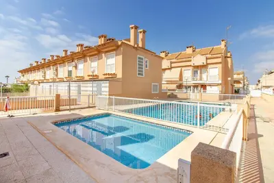 Image de Belle maison de 2 chambres à Santa Pola