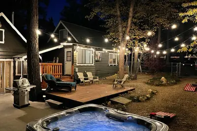 Image de Kodiak Cabin - Hot Tub / Pet & Kid Friendly!