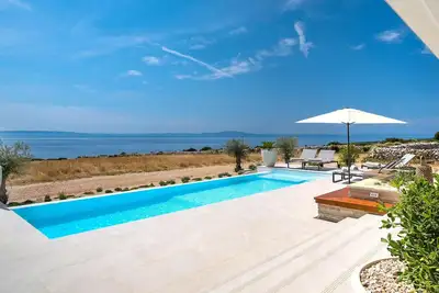 Image de Magnifique maison à Novalja avec sauna